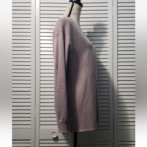 Ella Moss Men's V-Neck Sweater in Taupe - Picture 6 of 7